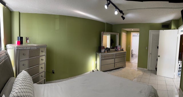 2 of 9 - 15600 Nw 7th Ave 515, Miami, FL