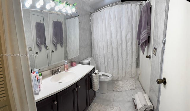 4 of 9 - 15600 Nw 7th Ave 515, Miami, FL