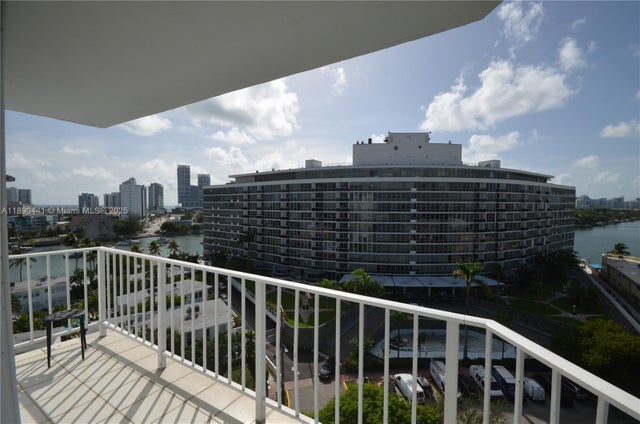 3 of 21 - 6900 Bay Dr 9d, Miami Beach, FL