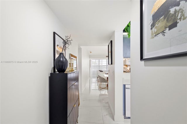 3 of 42 - 3635 Whitehall Dr 401, West Palm Beach, FL