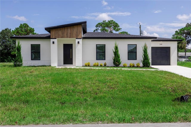 1 of 32 - 749 Darby Ave Sw, Palm Bay, FL