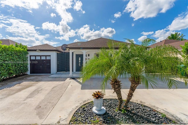 2 of 33 - 18088 Sw 137th Path, Miami, FL