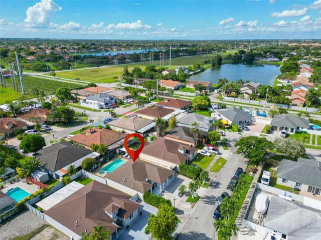 3 of 33 - 18088 Sw 137th Path, Miami, FL