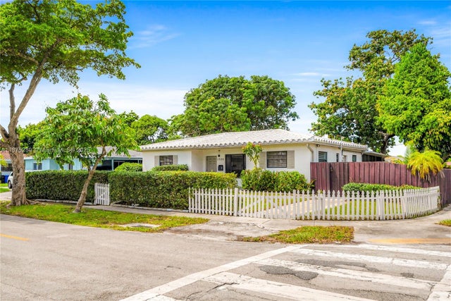 1 of 38 - 17130 Ne 7th Ave, North Miami Beach, FL