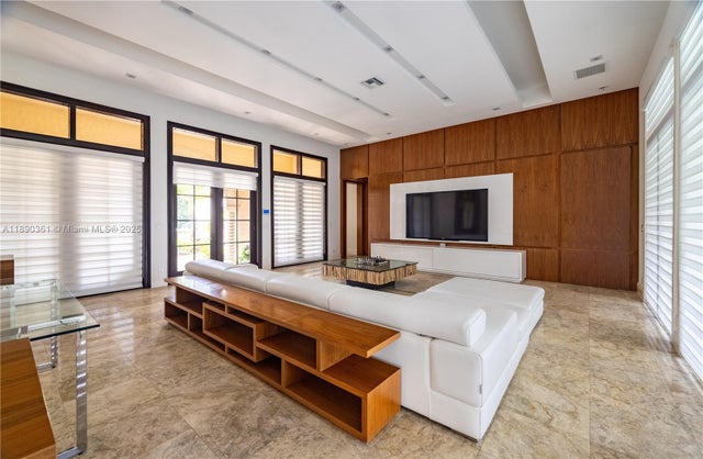4 of 100 - 7120 Long Leaf Dr, Parkland, FL