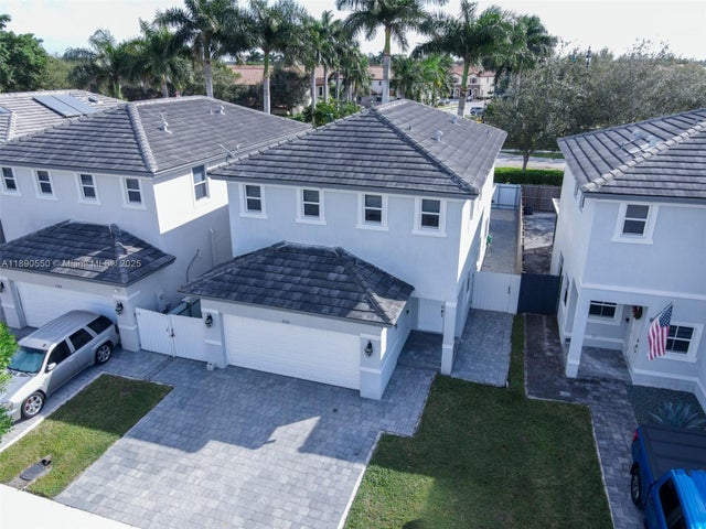 1 of 56 - 3174 Se 3rd Dr, Homestead, FL