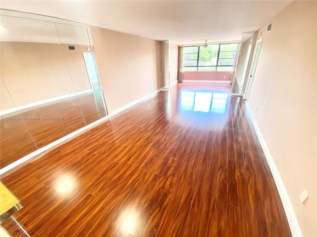4 of 36 - 10540 E Clairmont Cir 205, Tamarac, FL