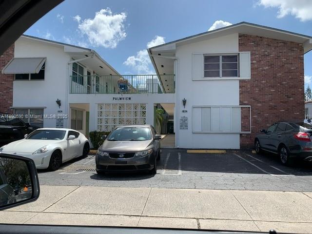 2 of 15 - 1824 Monroe St 4, Hollywood, FL