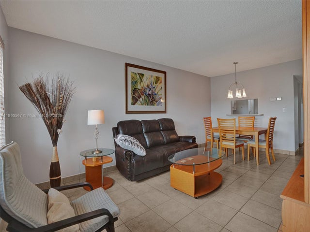 5 of 32 - 3506 Nw 49th Ave 508, Lauderdale Lakes, FL