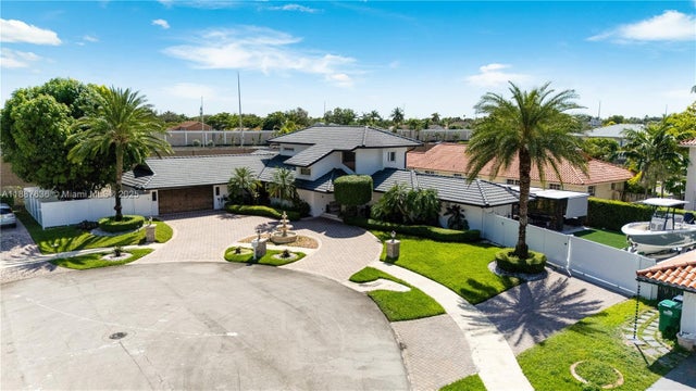 5 of 70 - 11976 Sw 92nd St, Miami, FL