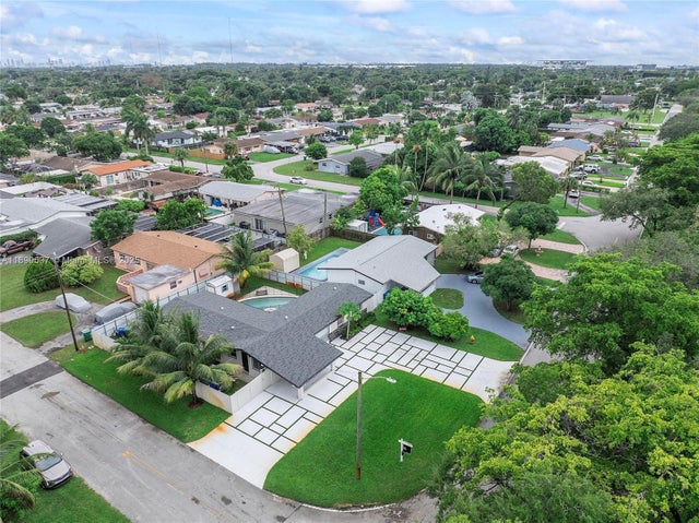 3 of 41 - 2261 Utopia Dr, Miramar, FL