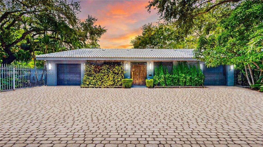 2101 Tigertail Ave, Miami