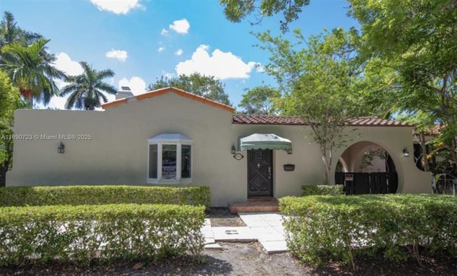 1 of 41 - 3050 Alton Rd, Miami Beach, FL