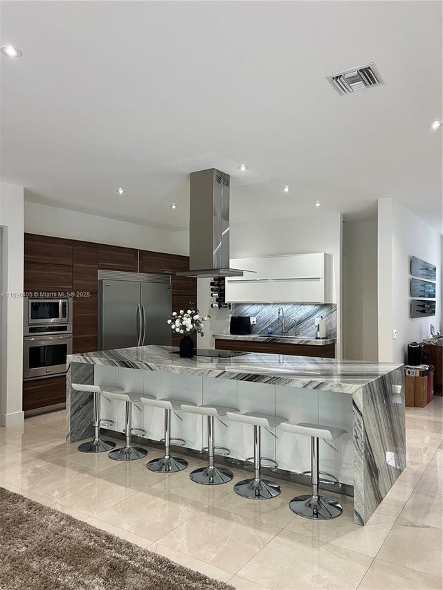 2 of 28 - 16326 N Mariposa Cir N, Pembroke Pines, FL