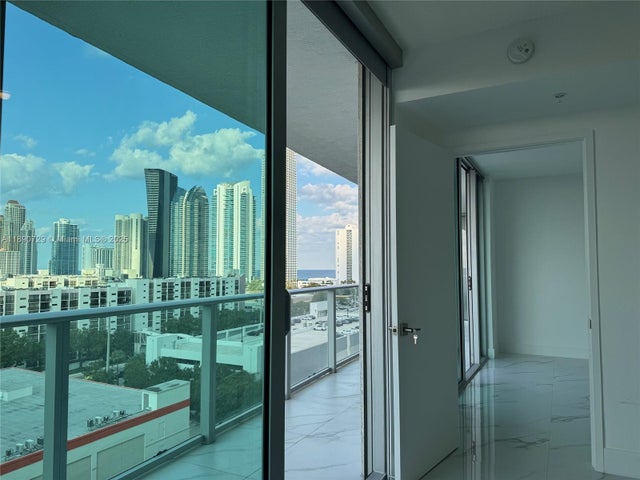 4 of 36 - 330 Sunny Isles Blvd 5-1003, Sunny Isles Beach, FL