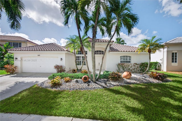 3 of 23 - 845 Crestview Cir, Weston, FL