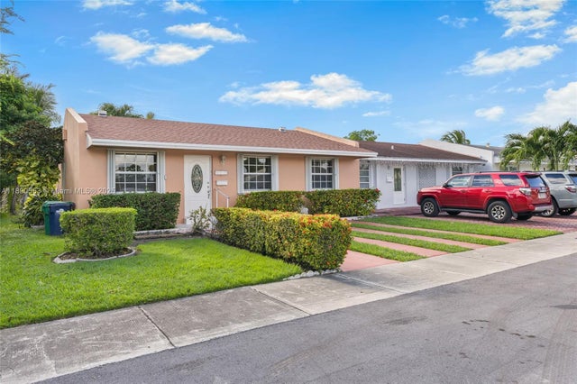 2 of 25 - 4438 Sw 131st Ave, Miami, FL