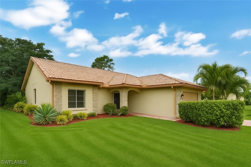 241 Saint James Way, Naples