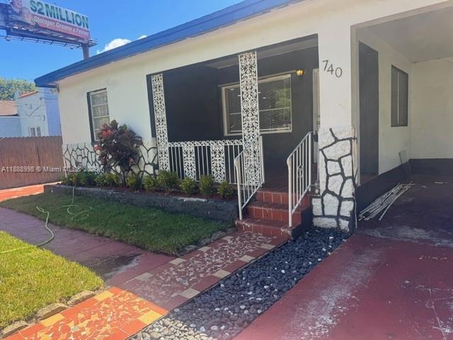 2 of 11 - 740 Nw 42nd St, Miami, FL