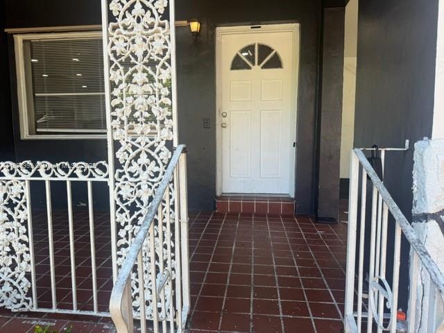 3 of 11 - 740 Nw 42nd St, Miami, FL