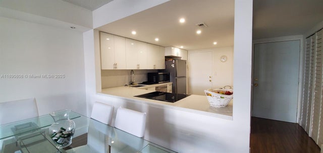 5 of 19 - 1351 Ne Miami Gardens Dr 202e, Miami, FL