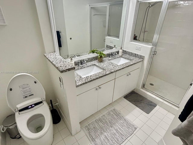 5 of 9 - 17150 N Bay Rd 2321, Sunny Isles Beach, FL