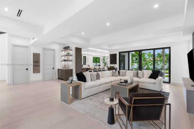 2 of 45 - 702 Nw 5th Ave, Delray Beach, FL