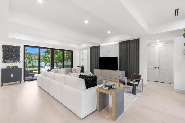 4 of 45 - 702 Nw 5th Ave, Delray Beach, FL