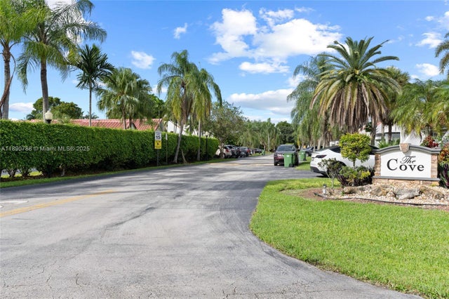 2 of 37 - 361 Fern Dr 7-3, Weston, FL