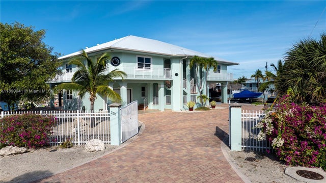 2 of 56 - 301 Oleander Dr, Tavernier, FL