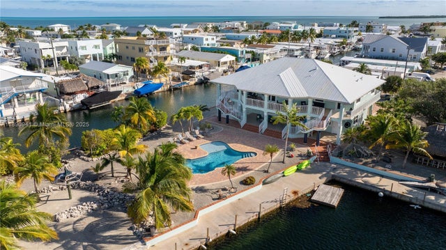 4 of 56 - 301 Oleander Dr, Tavernier, FL