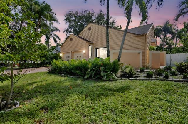 1 of 28 - 8330 Sw 12th St, Pembroke Pines, FL