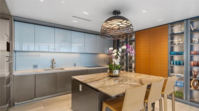 4 of 23 - 18975 Collins Ave 2500, Sunny Isles Beach, FL