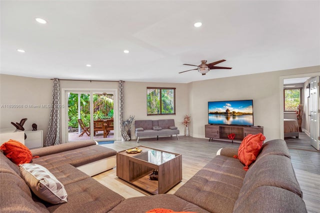 3 of 33 - 2167 Ne 58th St, Fort Lauderdale, FL