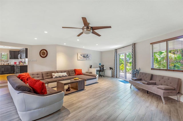 5 of 33 - 2167 Ne 58th St, Fort Lauderdale, FL