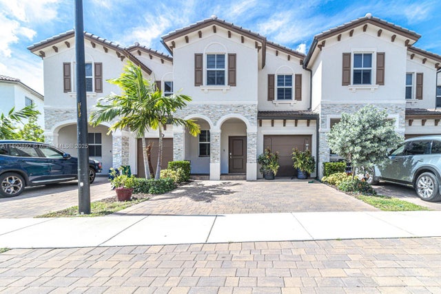 3 of 27 - 12509 Nw 23rd Pl, Miami, FL