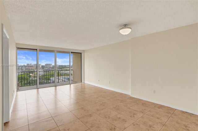 3 of 35 - 1470 Ne 123rd St A1213, North Miami, FL