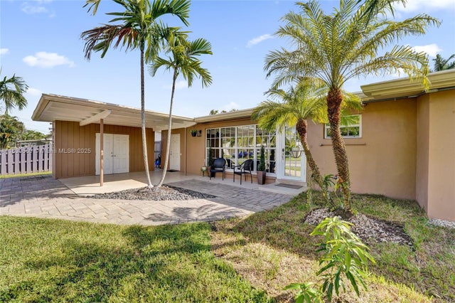 5 of 29 - 2624 Nassau Ln, Fort Lauderdale, FL