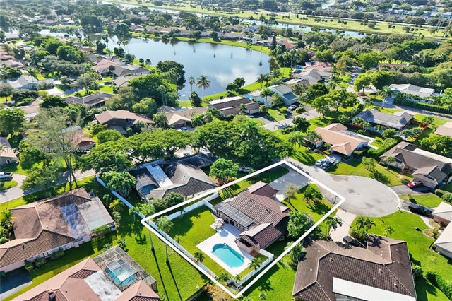 2 of 57 - 10419 Nw 1st Pl, Coral Springs, FL