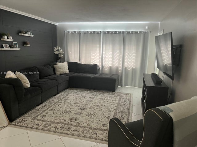 2 of 21 - 19001 Ne 14th Ave 107, Miami, FL