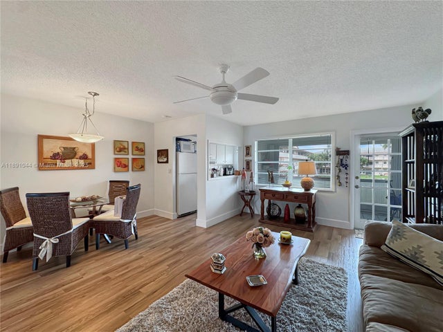 4 of 14 - 5300 Washington St O224, Hollywood, FL