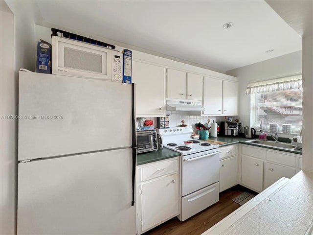 5 of 14 - 5300 Washington St O224, Hollywood, FL