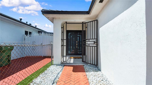 4 of 41 - 7250 W 30th Ave, Hialeah, FL