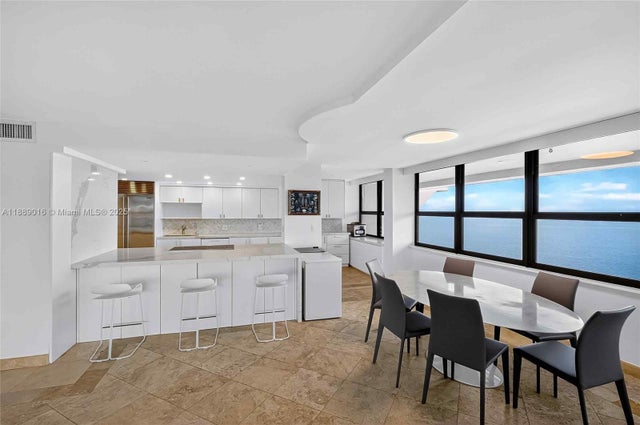 5 of 56 - 3 Grove Isle Dr C1802, Coconut Grove, FL