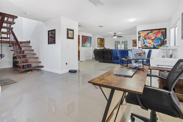 5 of 29 - 12424 Sw 10th Ter, Miami, FL