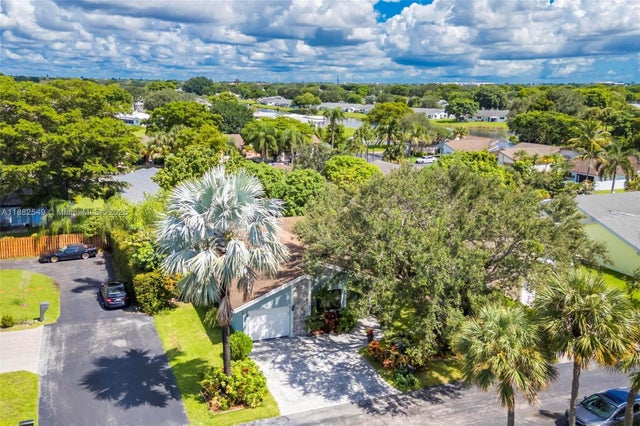 3 of 43 - 990 Nw 89th Ave, Plantation, FL