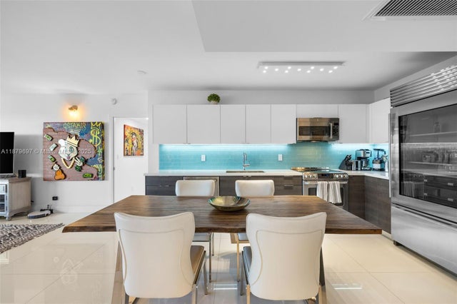 4 of 38 - 100 Lincoln Rd 1523/1525, Miami Beach, FL
