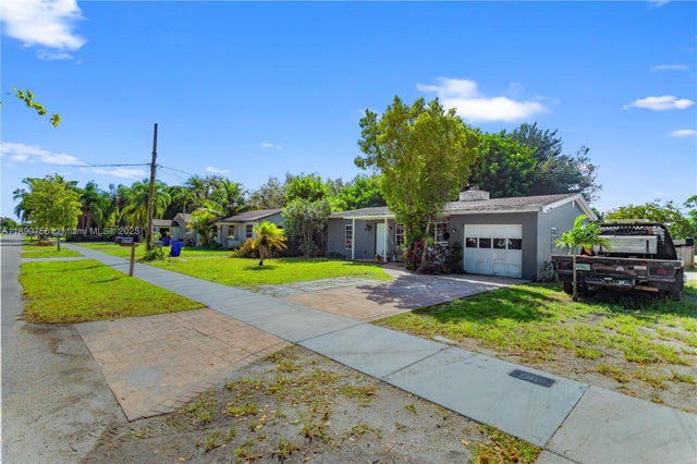4 of 53 - 5724 Mckinley St, Hollywood, FL