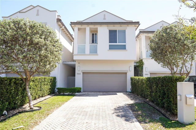 1 of 14 - 11843 Sw 81st Rd, Pinecrest, FL