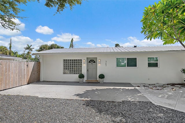 3 of 23 - 367 W Riverside Drive, Tequesta, FL